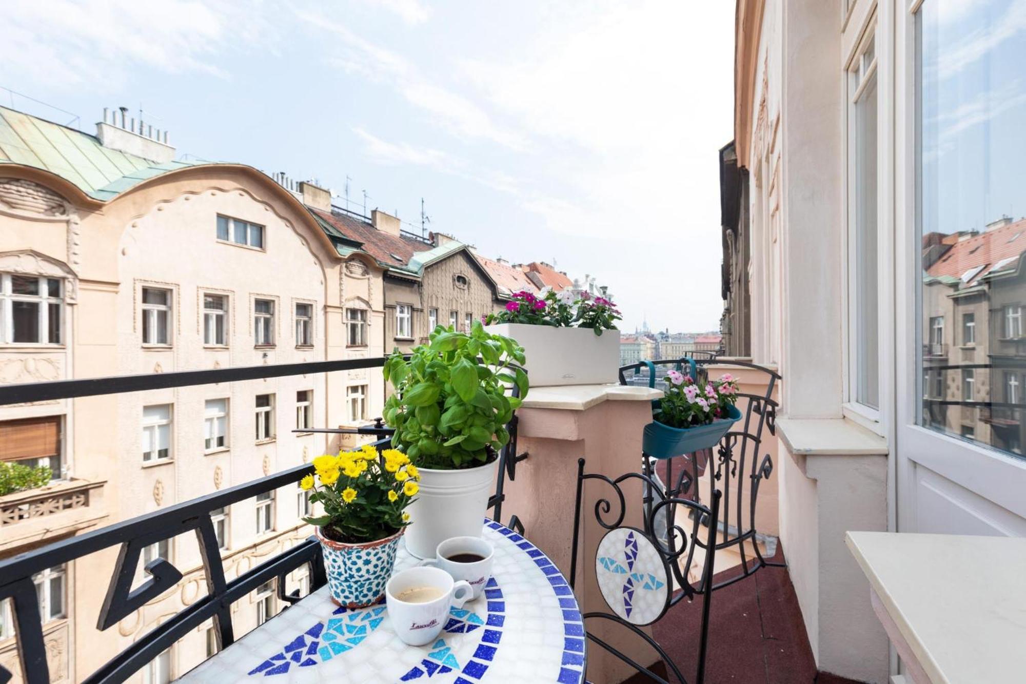 Prague Days - Sunny Riverside Apartments With Terraces Exteriér fotografie